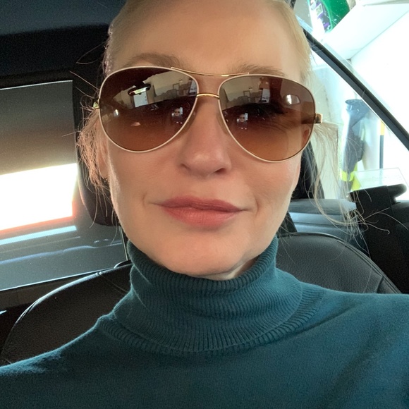 Meet your Posher, Dawn - Picture 6 of 7